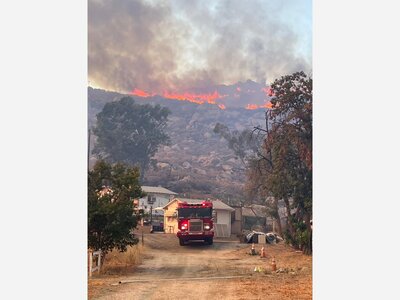 2 Killed As Fairview Fire Rips East Hemet